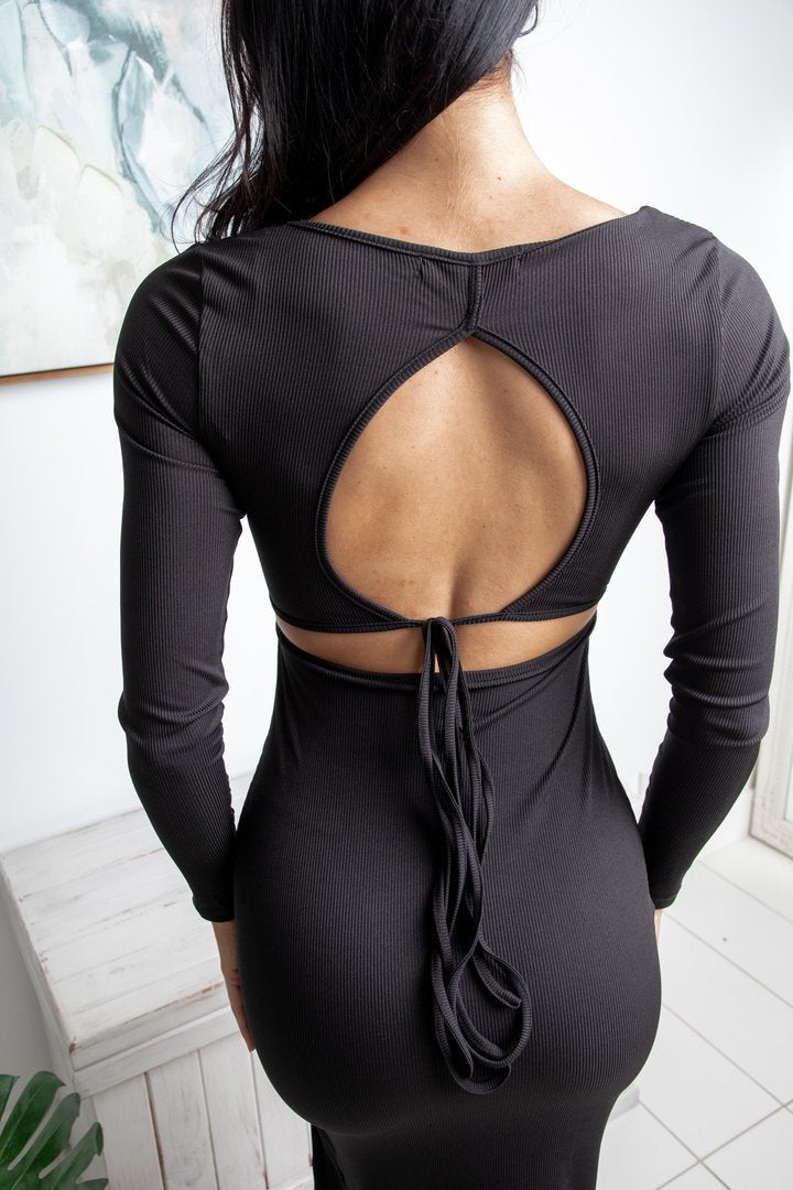 LONG SLEEVE MIDI DRESS -Black