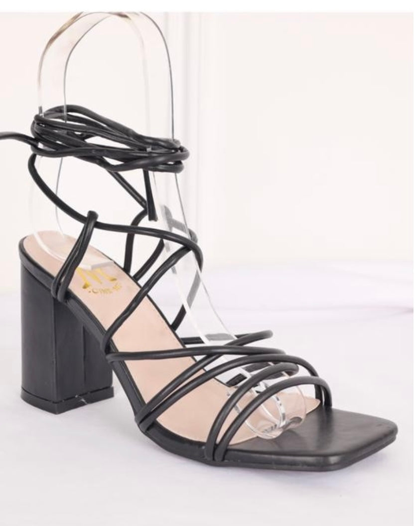 Lace Up Block Heel -Black