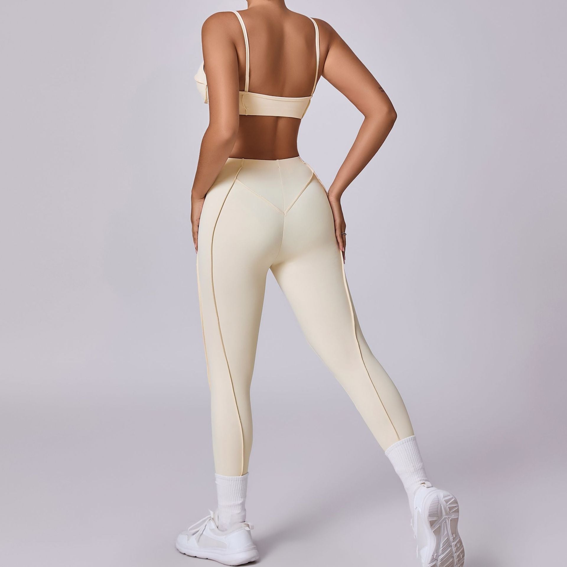 Sculpt Seamless Activewear Set –Beige